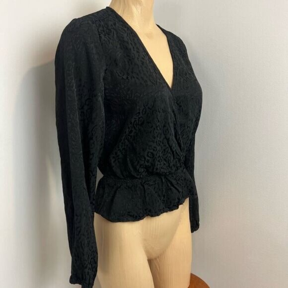 Buffalo David Bitton Womens S Black Animal V Neck Long Sleeve Blouse Top Blouse - Picture 3 of 15